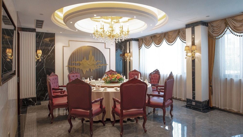 HOLIDAY INN Changchun Jingyue 36/48