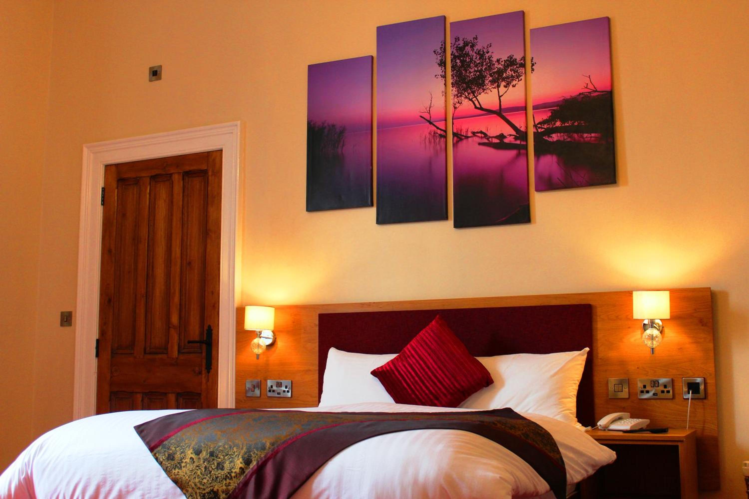 Edgerton Hotel 16/48