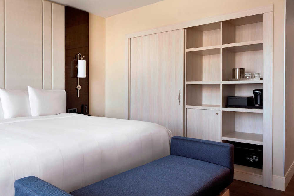 Irvine Marriott 14/54