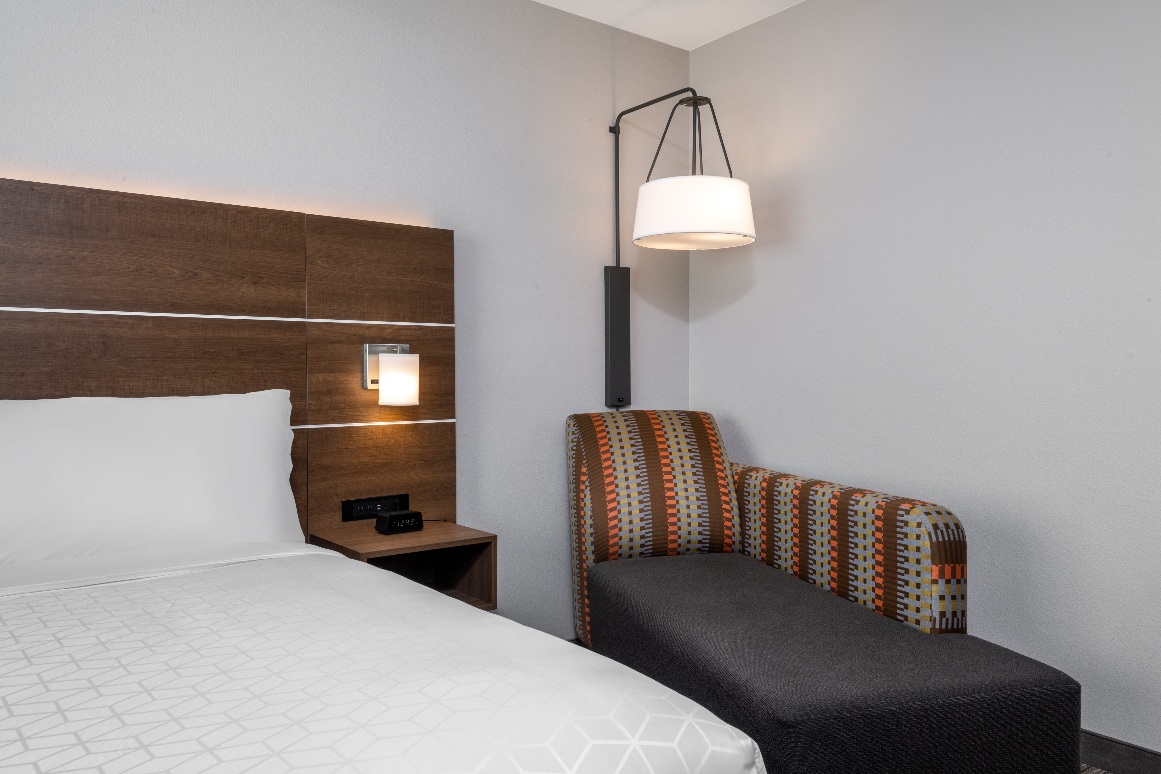 Holiday Inn Express Suites Colorado Springs South I 25 29/55