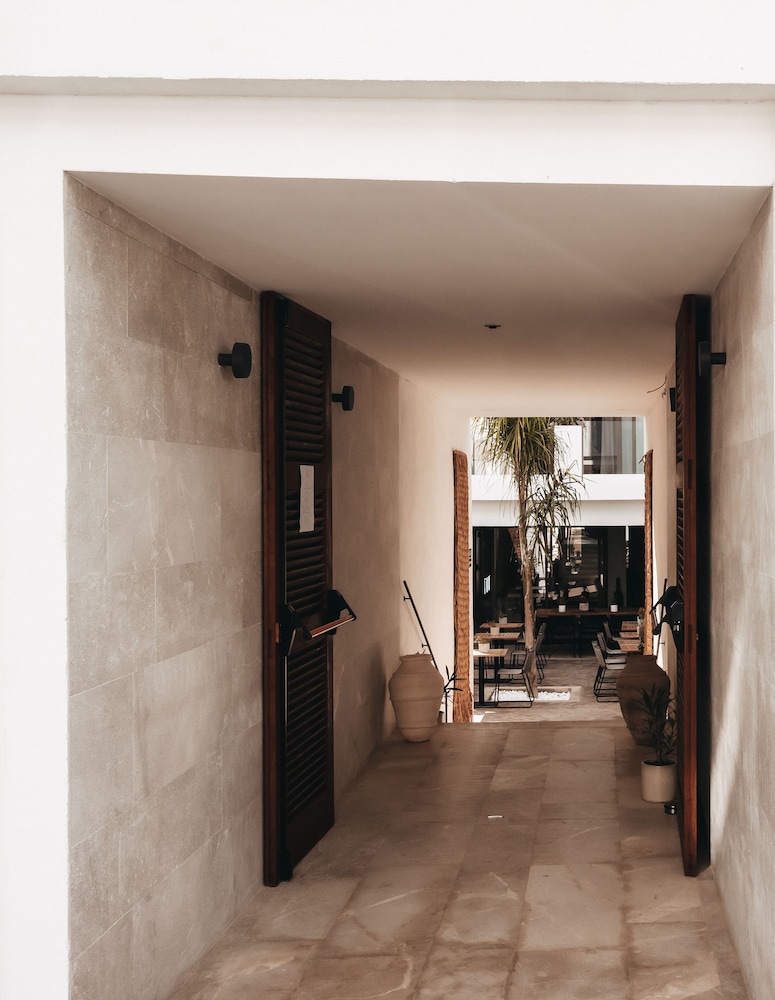 Barefoot Hotel Mallorca 48/68