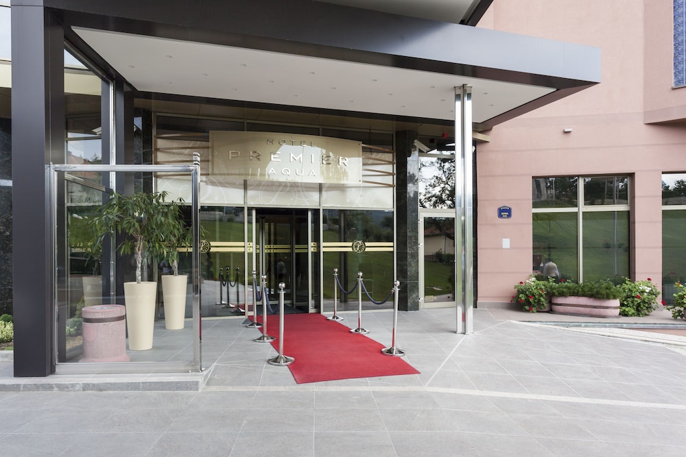 HOTEL PREMIER AQUA 5/72