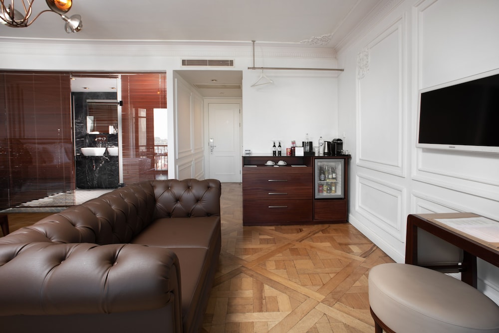Georges Hotel Galata 51/74