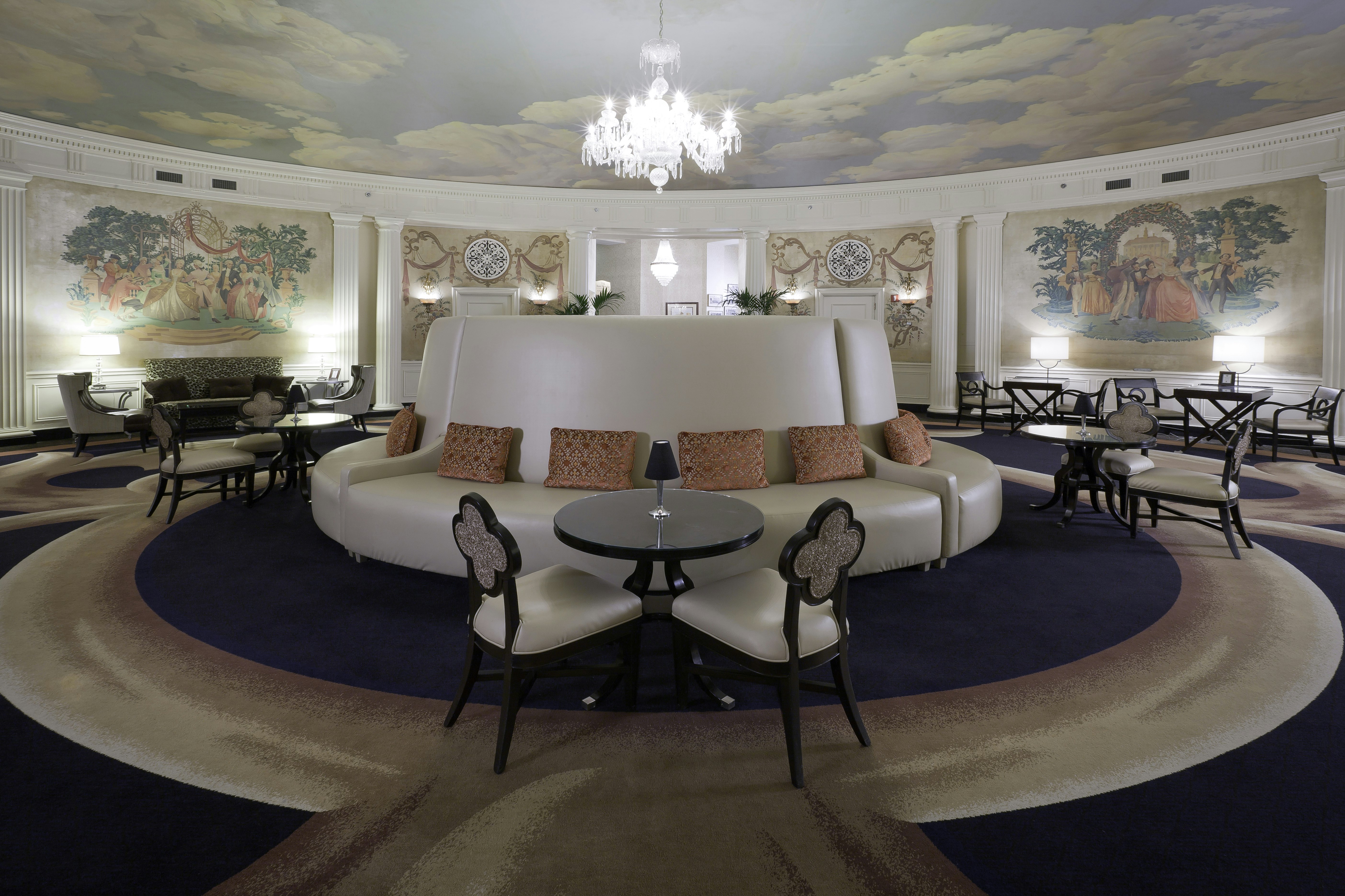 Hotel Roanoke Conference Ctr Curio Collection By Hilton 24/58