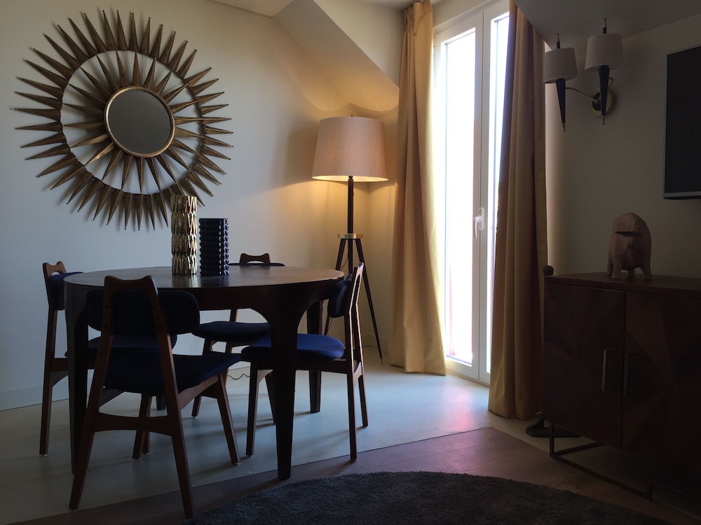 Dalma Old Town Suites 8/72
