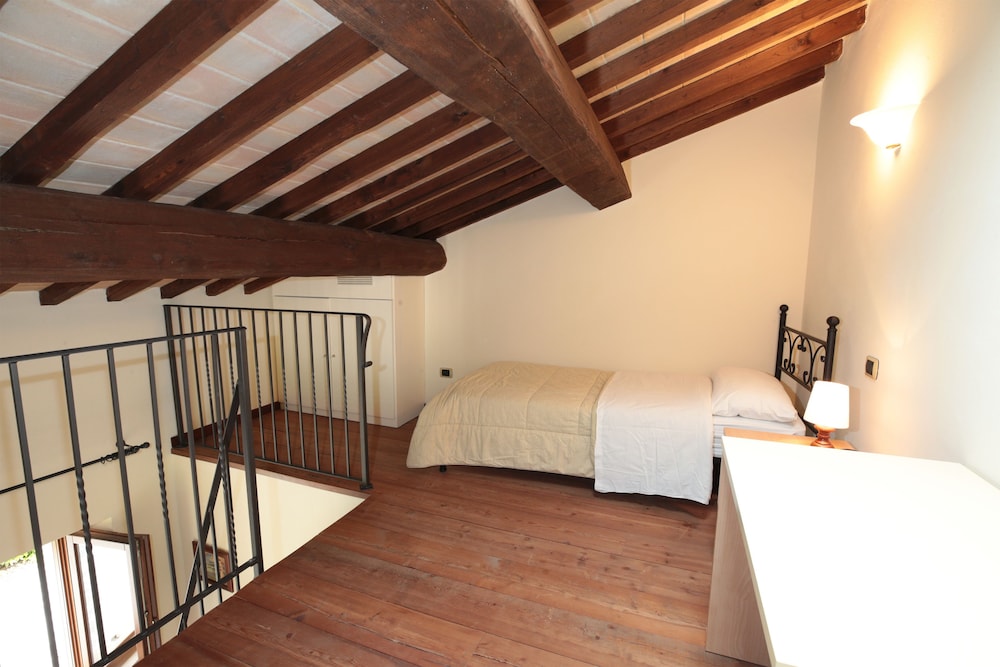 Il Castellaro Country House 31/71