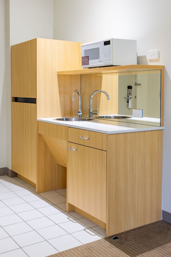Mercure Brisbane Garden City 7/67