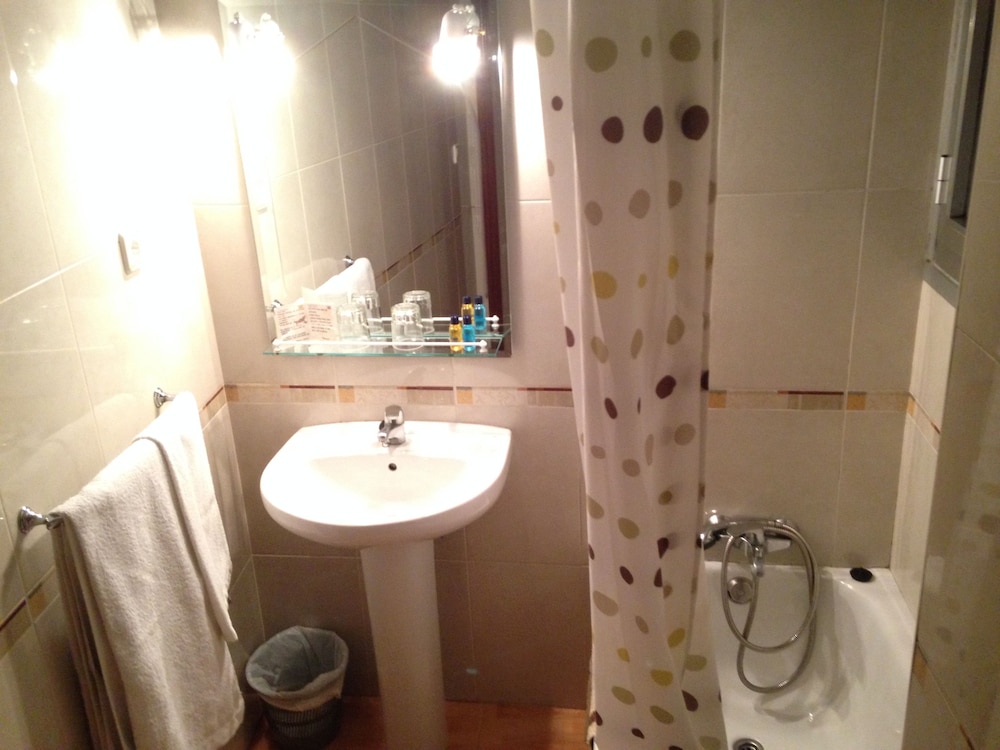 Hostal Maria Luisa 32/36