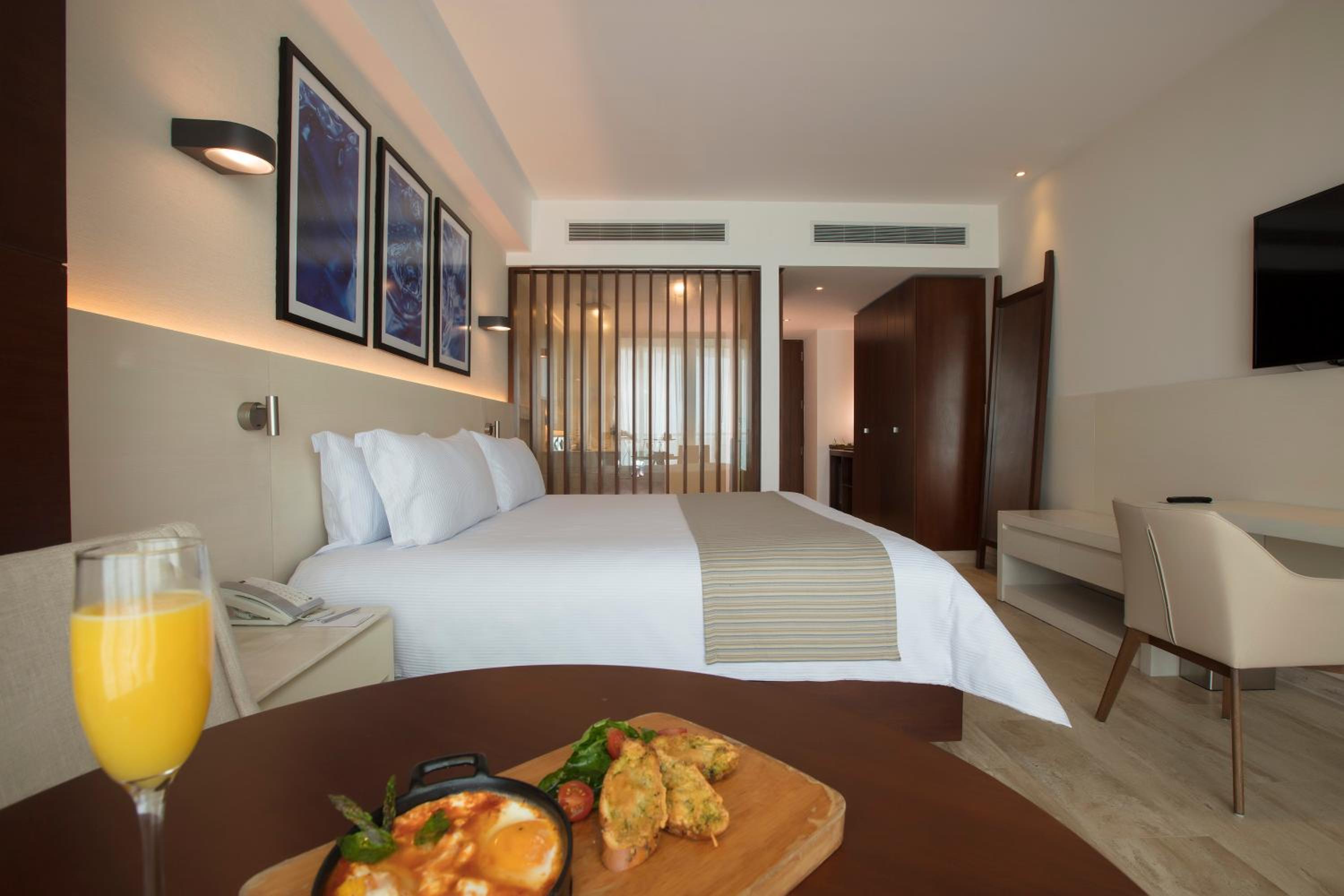 Altitude, Suite, King Bed، Krystal Grand Cancun All Inclusive 4/6