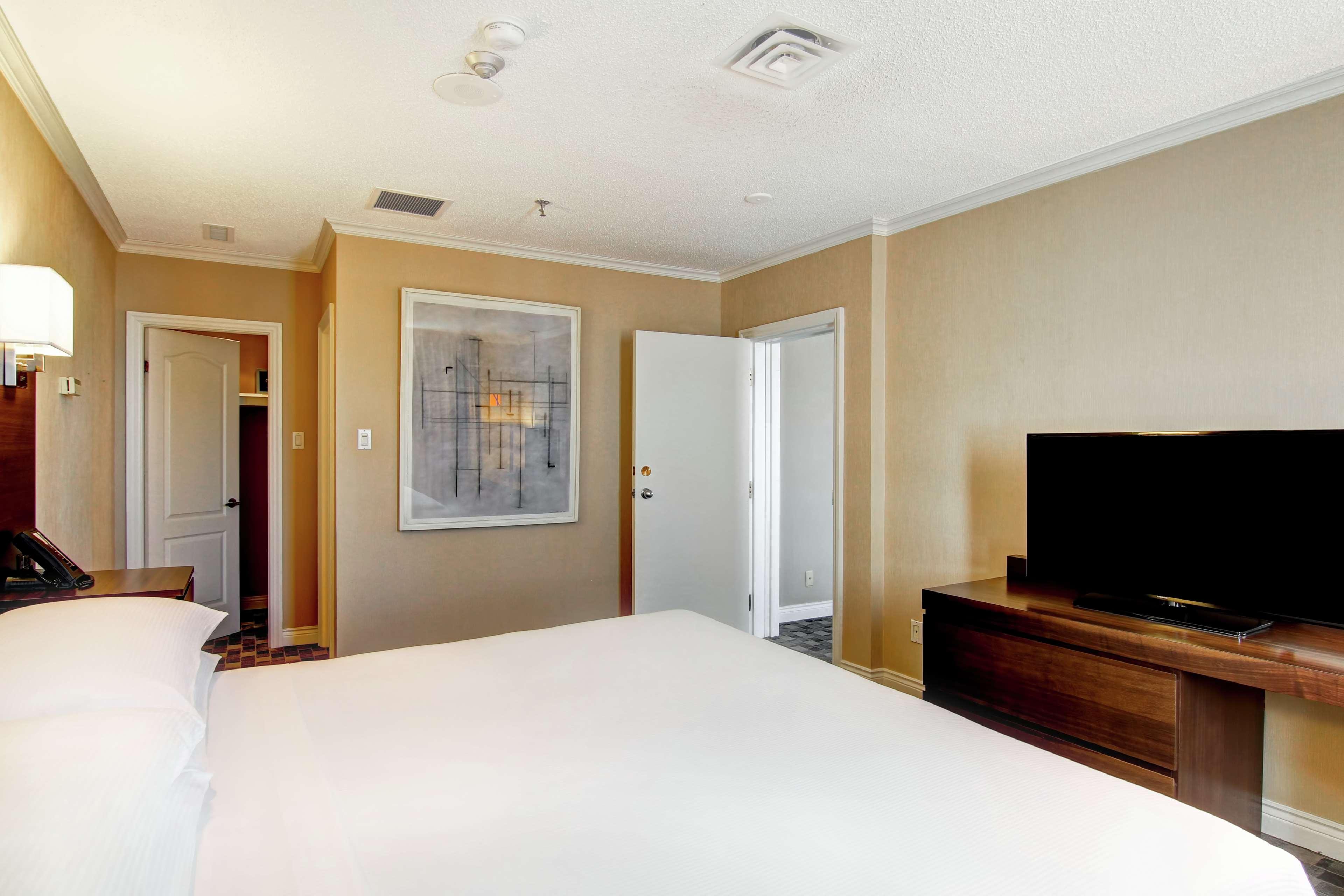 2 ROOMS, DELUXE, SUITE, KING BED