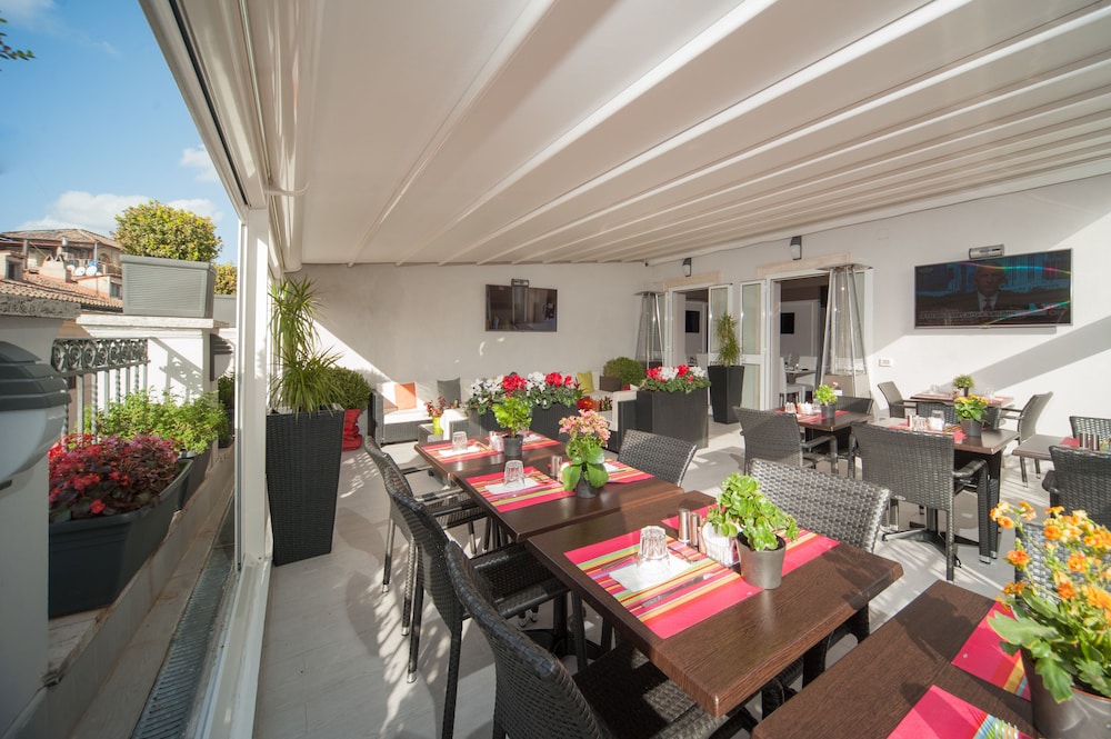 Relais Trevi 95 Boutique Hotel 51/74