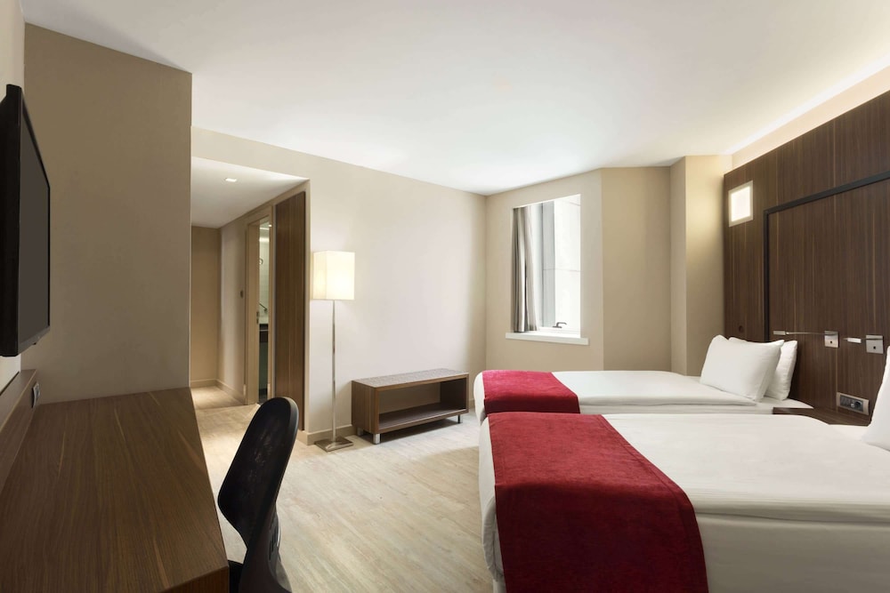 Ramada Encore by Wyndham Izmir 10/39
