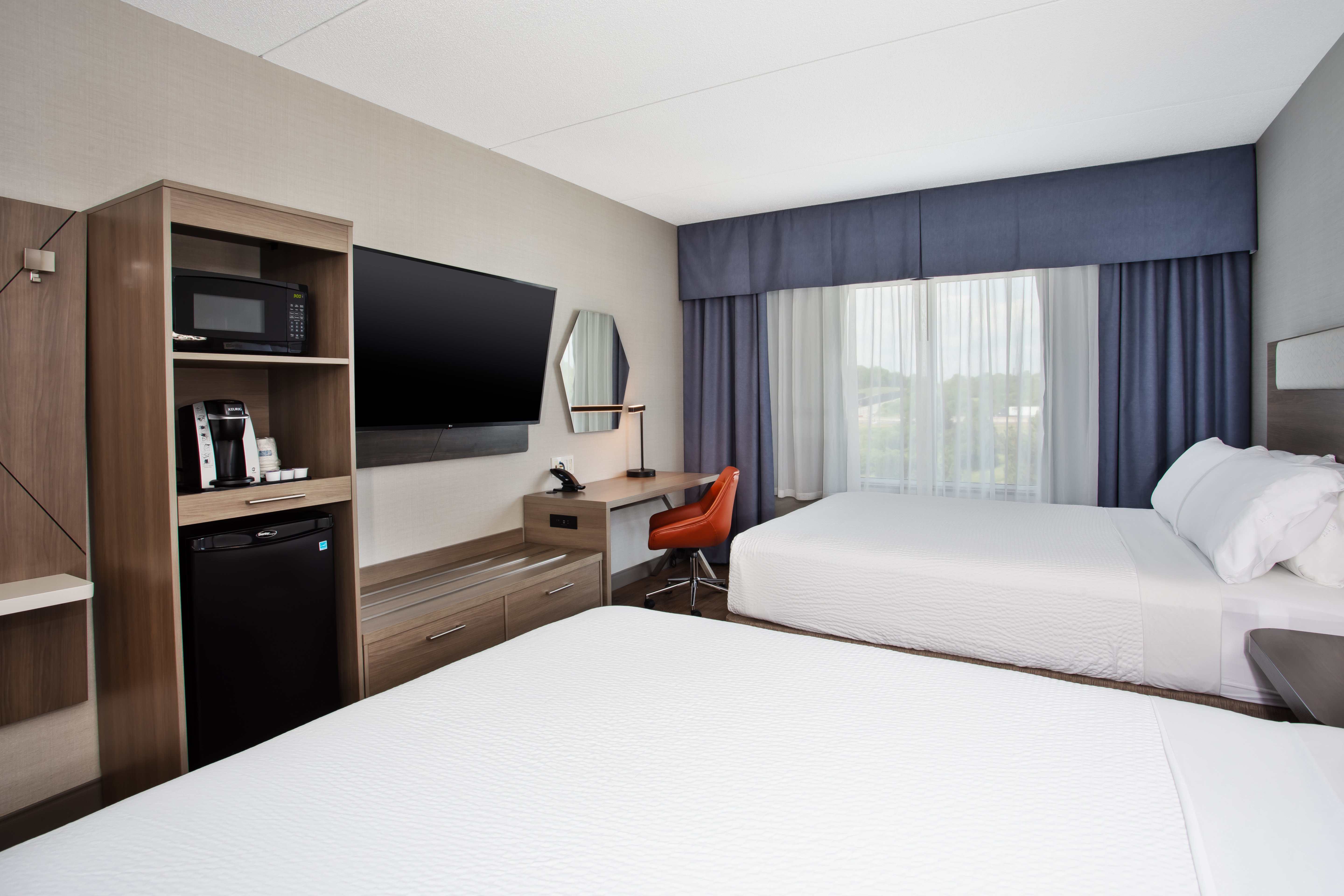 Holiday Inn Express Hotel Suites Kingston 29/72