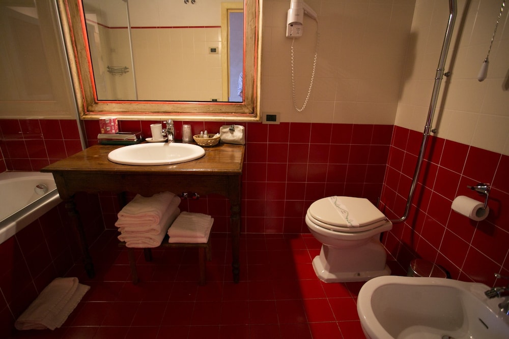 Charme Hotel Henrys House 69/74