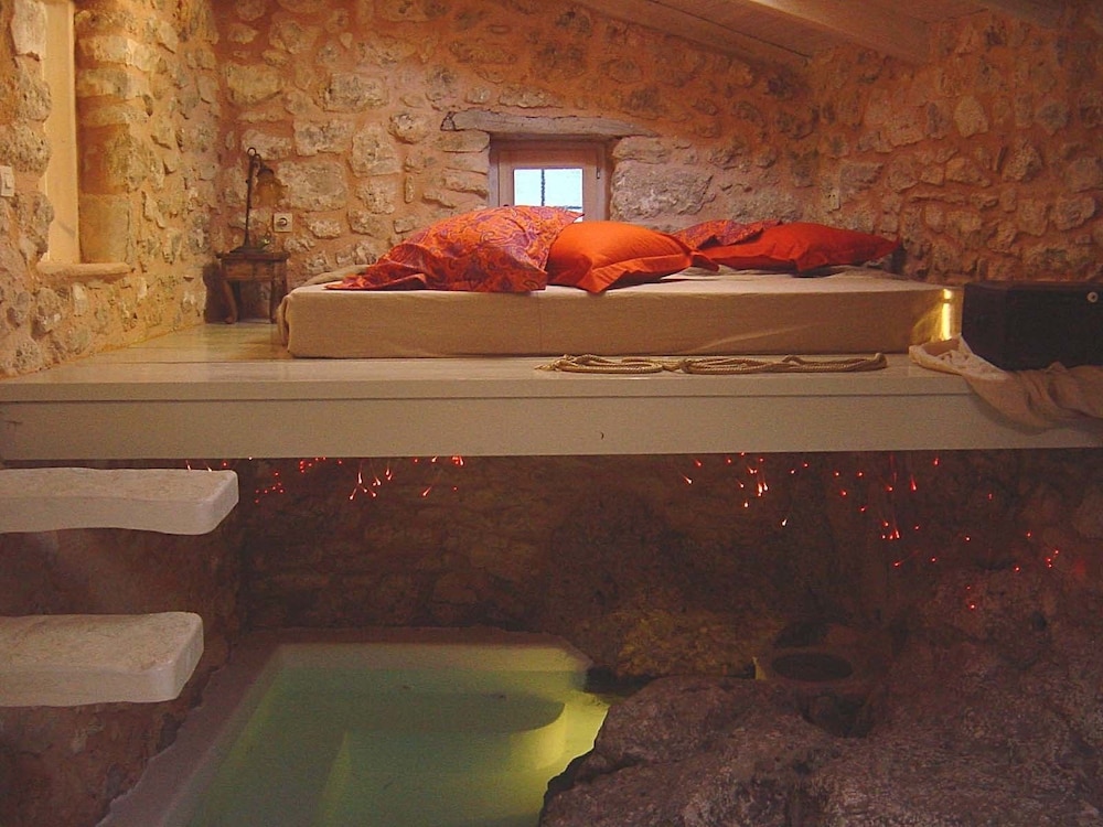 Pavezzo Country Retreat 29/45
