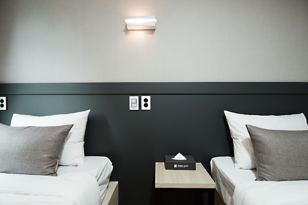 EHWA HOTEL MYEONGDONG 25/69
