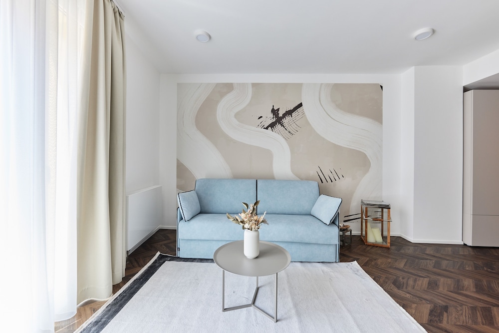 The Amberlyn Suite Hotel 37/50