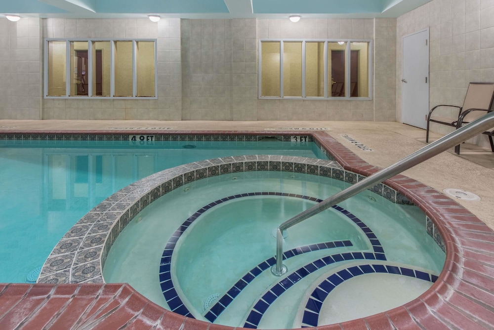 Baymont by Wyndham Wichita Falls 16/32
