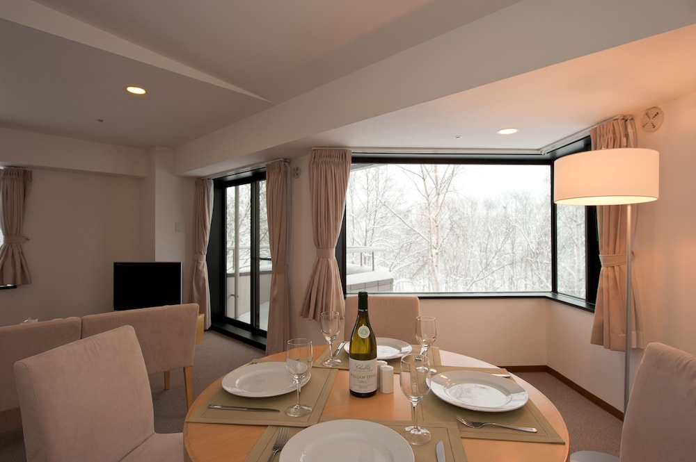 One Niseko Resort Towers 63/72