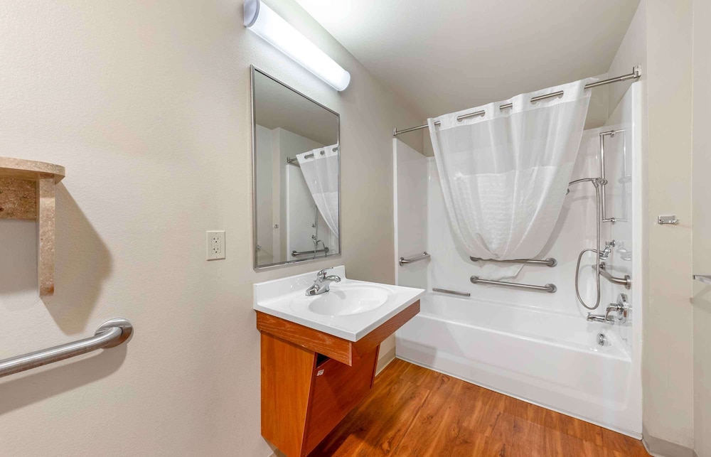 Extended Stay America Select Suites - Oklahoma City - West 40/43
