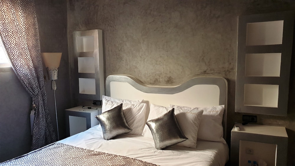 SULTANE, EXECUTIVE, SUITE