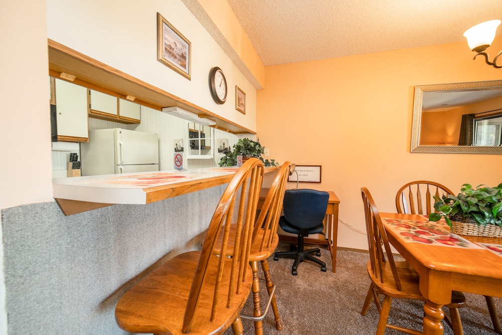 Pointe Royale Condominium Resort & Golf Course 61/81