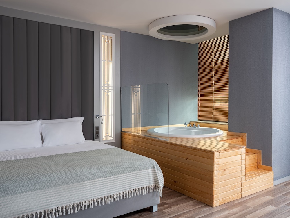 Siam Elegance Hotels and Spa 7/35