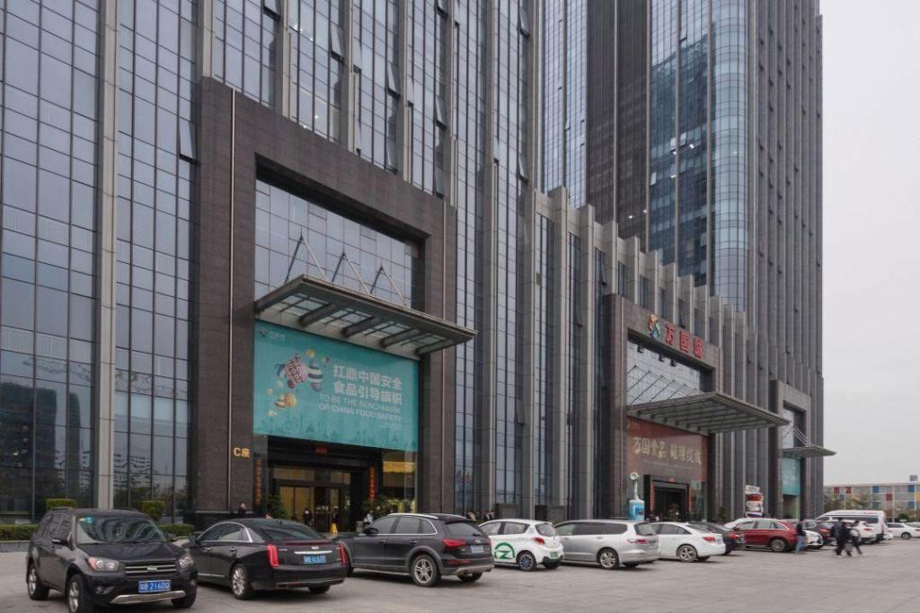 Vienna Hotel (Shenzhen Shanglilang Metro Station) 50/60