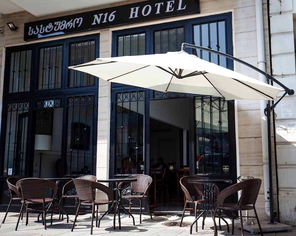 Hotel N16 39/48