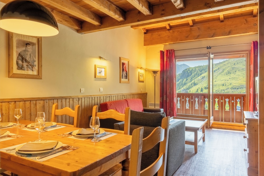 Residences Village Montana 54/73