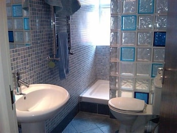 Abbey Lodge - Guest House 2/24