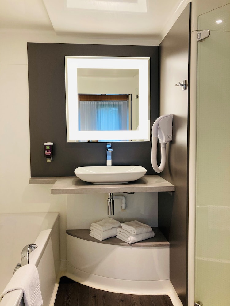 Ibis Styles Lille Aeroport 47/47