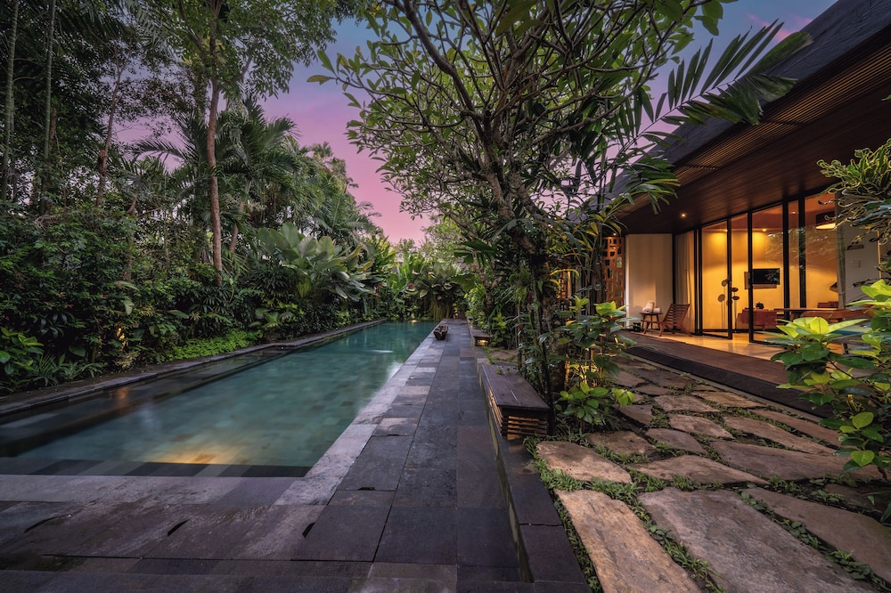 Surya Kembar Villas 42/50