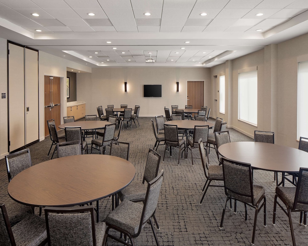 Hyatt Place Murfreesboro 25/31
