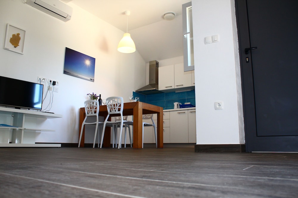 Gorgonia Apartments 36/50