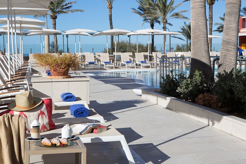 Universal Hotel Neptuno - Adults Only 66/69