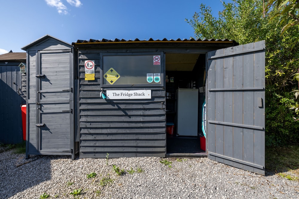 The Little Hide - Grown Up Glamping 36/50