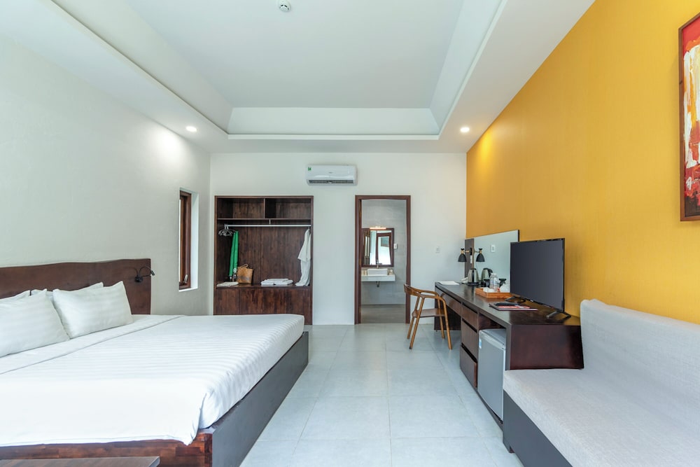 EXCLUSIVE, BUNGALOW, KING BED, GARDEN VIEW