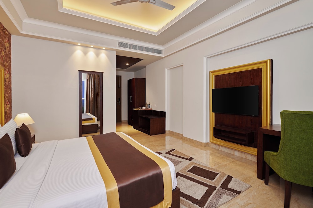Royal Kingdom Resort 16/42
