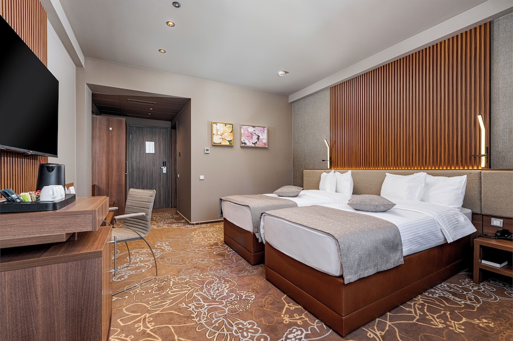Rin Airport Hotel 22/67