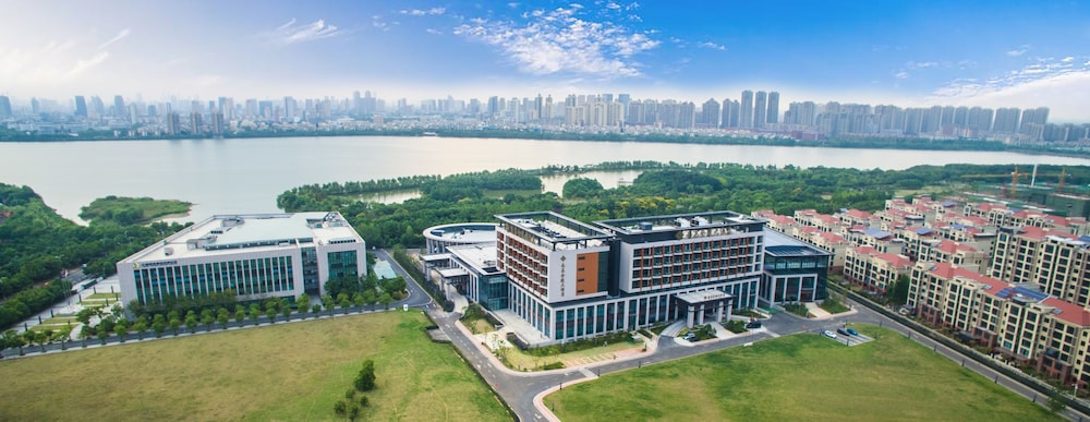 Jinling Grand Hotel Nanchang 54/56