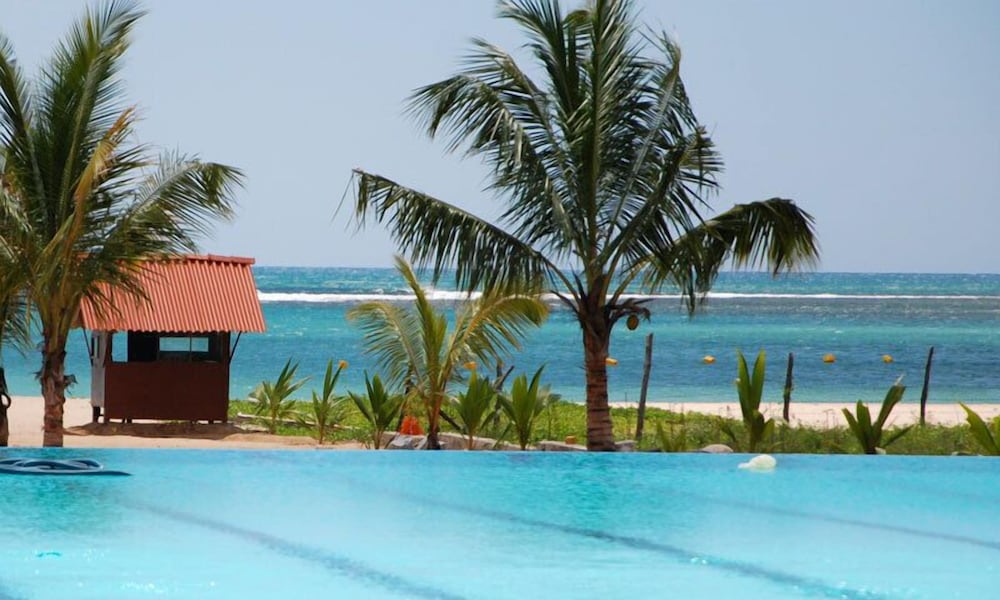 Marina Beach Passikudah 23/32