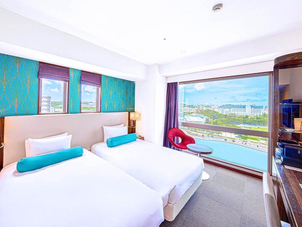 Mercure Okinawa Naha 25/65