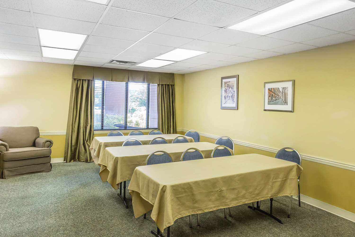 Quality Inn Calera I-65 exit 231 5/15