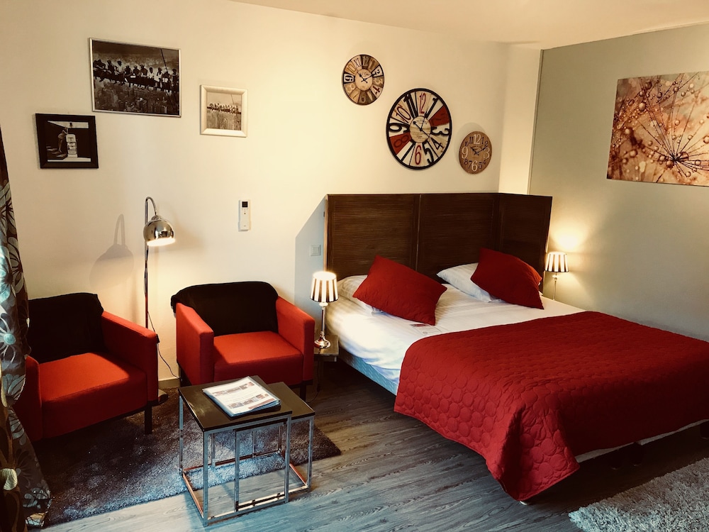 LES TERRASSES DE SAUMUR HOTEL & SPA 29/78