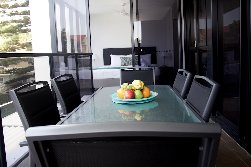 Synergy Broadbeach 39/52