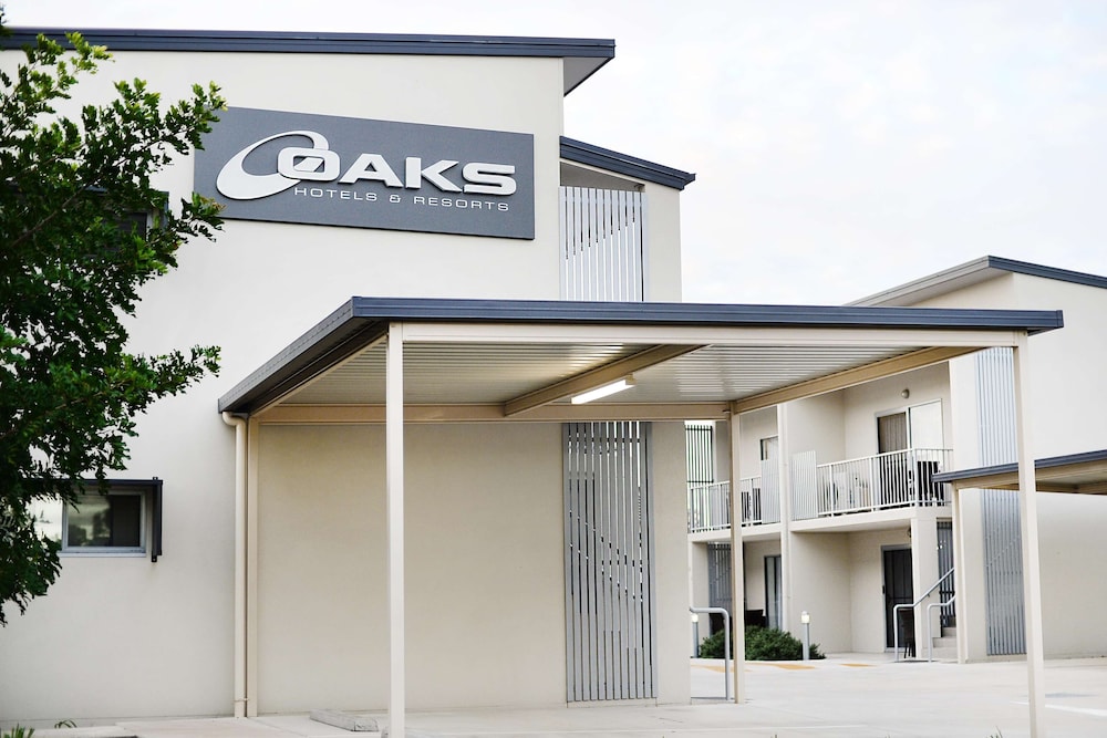 Oaks Middlemount Suites 4/53