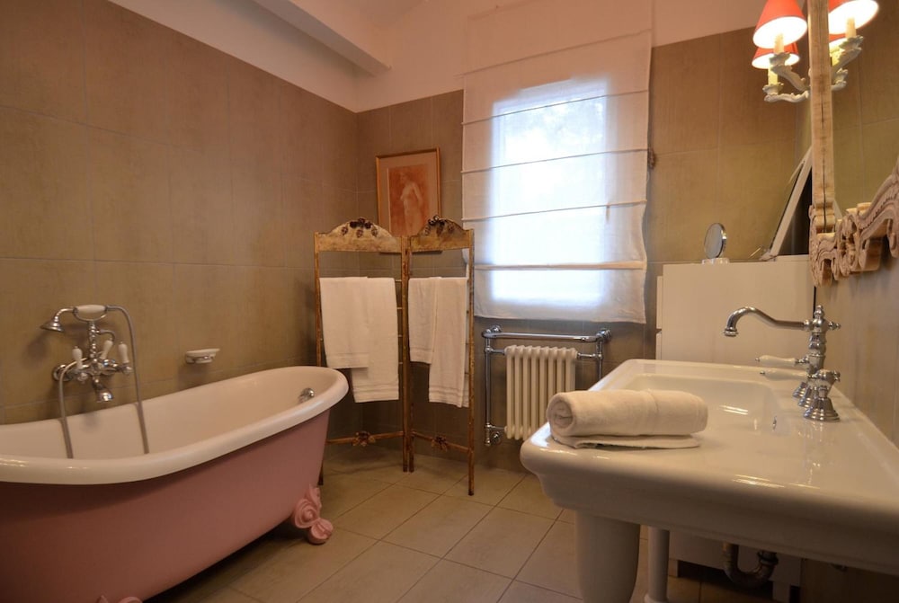 HOTEL DES PINS 19/21