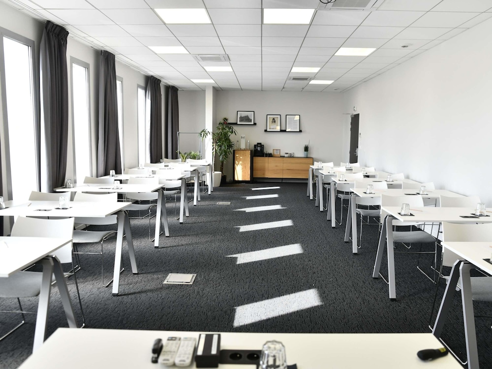Mercure Lyon Genas Eurexpo 36/50