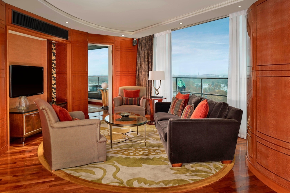 The Park Tower Knightsbridge, a Luxury Collection Hotel, London 32/60